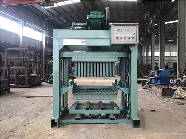 4-40免燒磚機(jī)