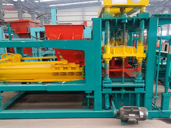 DFQ8-15全自動(dòng)免燒磚機(jī)