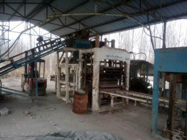 內(nèi)蒙免燒磚機用戶現(xiàn)場